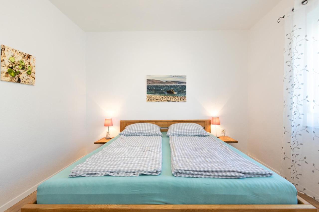 Apartments Oleander คิร์ก ภายนอก รูปภาพ
