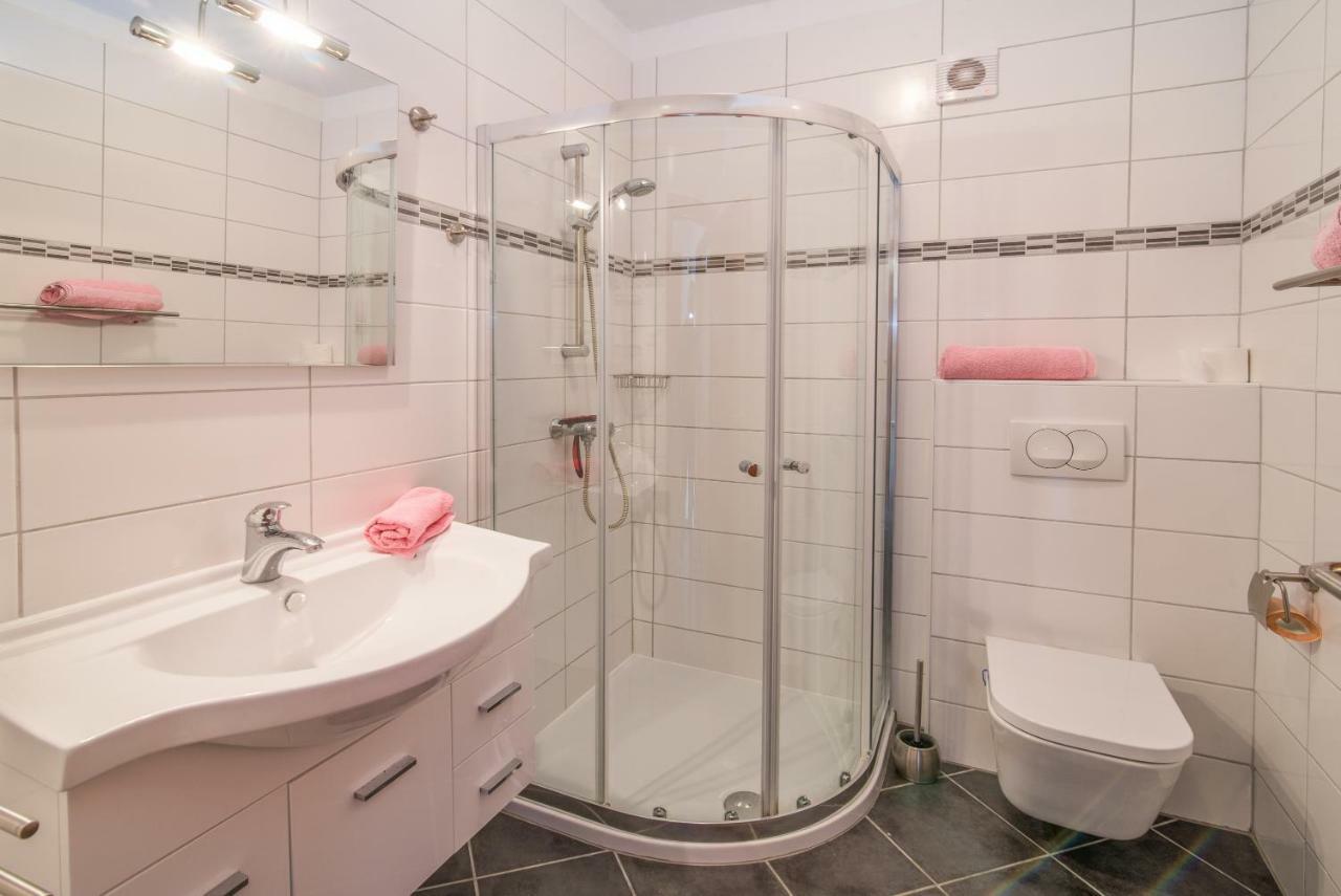 Apartments Oleander คิร์ก ภายนอก รูปภาพ